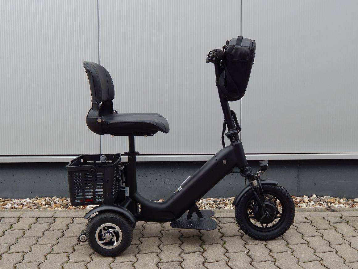E-Dreirad mit Sitz schwarz Muster Sonderangebot